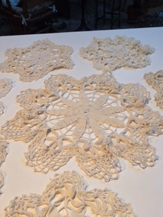 Set of Vintage Off-White Crochet Doilies - Picture 3 of 6
